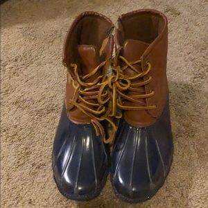 Steve Madden Rain Boots (Navy and Brown)